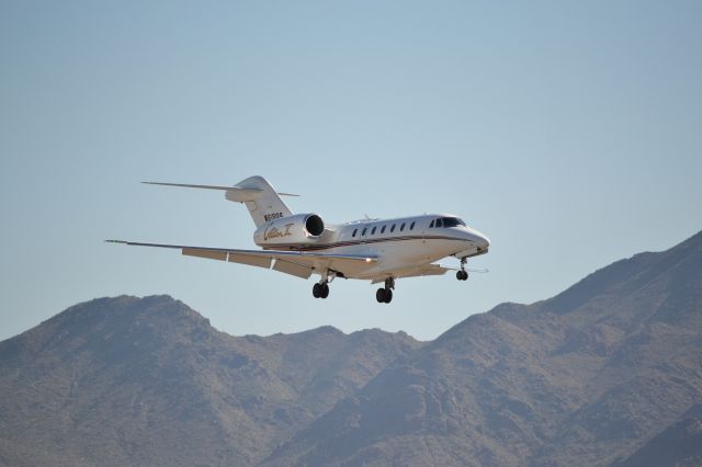 Cessna Citation X (N919QS) - Short final to runway 21 as Scottsdale