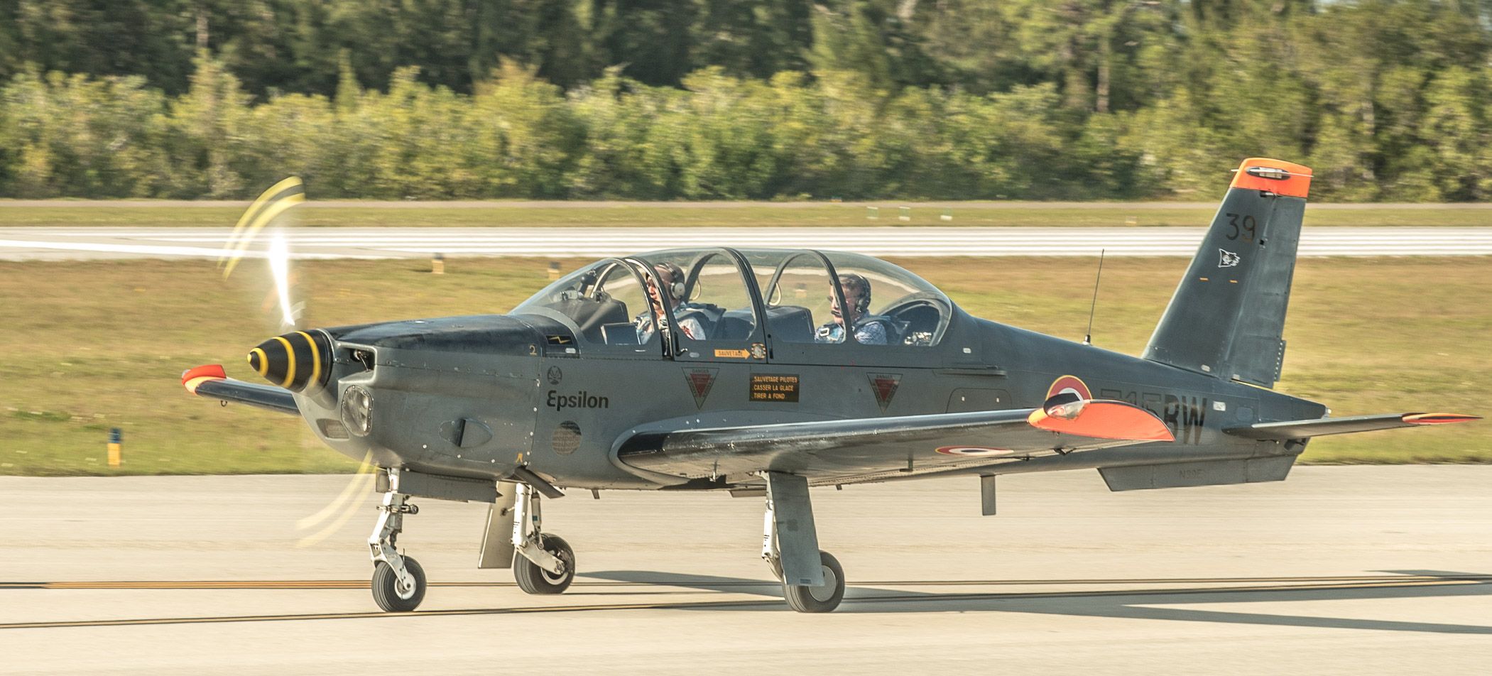 N39EY — - Taxiing for take off on 05