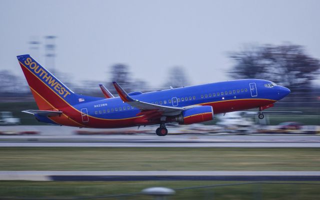 Boeing 737-700 (N423WN)