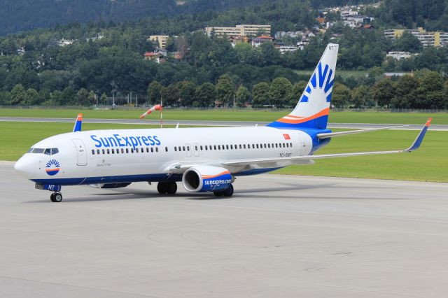 Boeing 737-800 (TC-SNT)