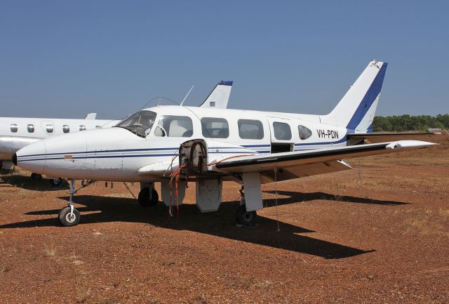 Piper Navajo (VH-PDN)