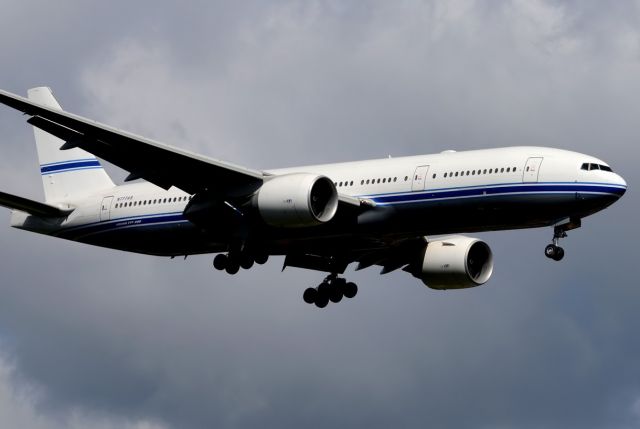 Boeing 777 (N777AS)