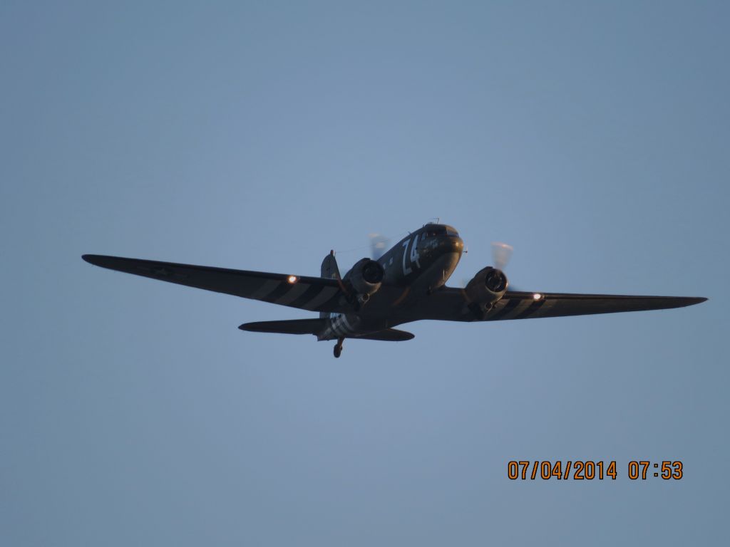 Douglas DC-3 (N4089T) - Duck Creek at Grand Lake Oklahoma small airshow before the biggest fireworks show in the Midwest.