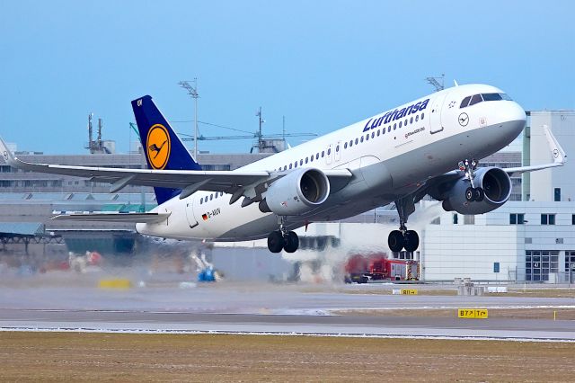 Airbus A320 (D-AIUV)