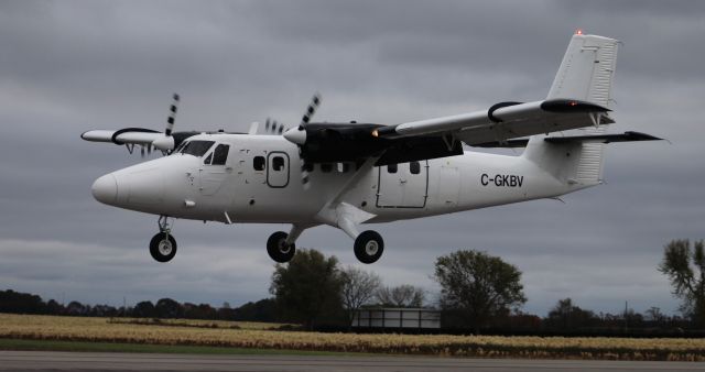 De Havilland Canada Twin Otter (C-GKBV) - A DeHavilland Canada DHC-6-300 Twin Otter arriving Runway 36 at Pryor Regional Airport, Decatur, AL, under overcast skies - November 2, 2018.