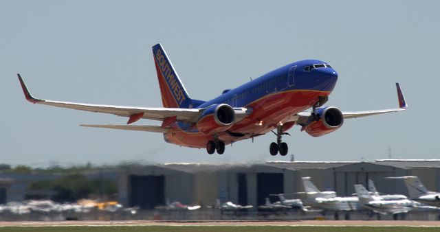 Boeing 737-700 (N227WN)