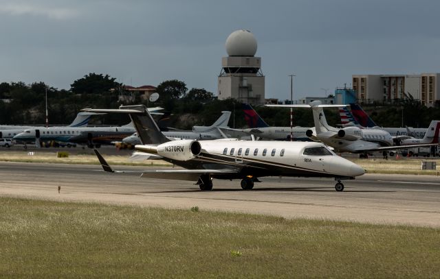 Learjet 45 (N370RV)