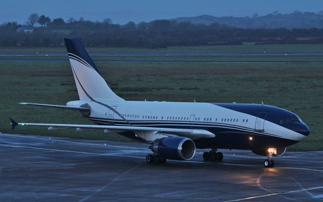 Airbus A310 (HZ-NSA) - al-atheer aviation a310-304 hz-nsa arriving in shannon from riyadh 16/12/16