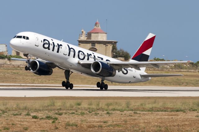 Boeing 757-200 (F-GRNI)