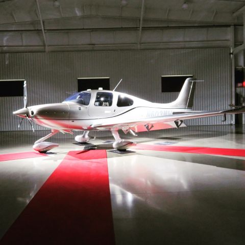 Cirrus SR-22 (NGF1086)