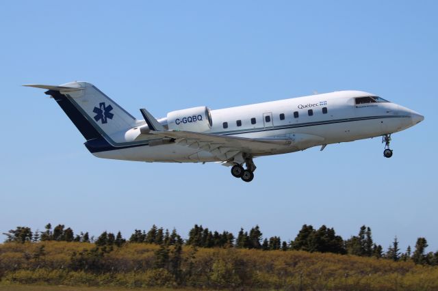 Canadair Challenger (C-GQBQ)