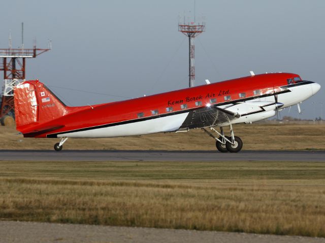 Douglas DC-3 (C-FMKB)