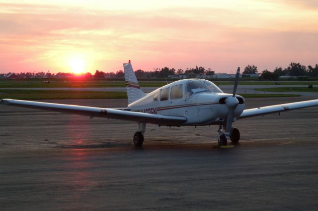 Piper Cherokee (N4295N)