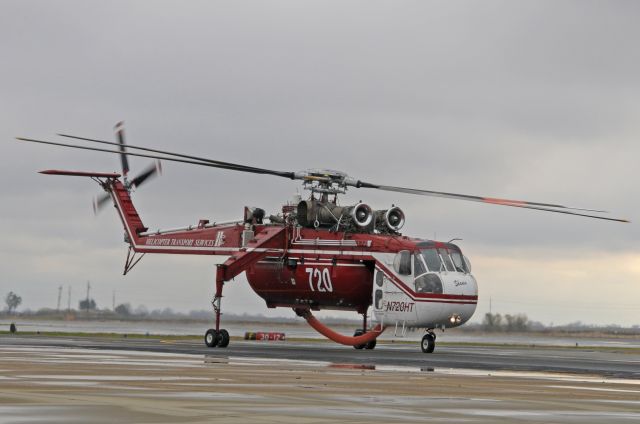 Sikorsky CH-54 Tarhe (N720HT) - Shania going home