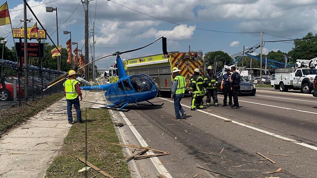 Robinson R-44 (N4046J) - From Bay News 9...br /https://www.baynews9.com/fl/tampa/news/2019/04/04/helicopter-hard-landing-palm-river-intersection-fatal