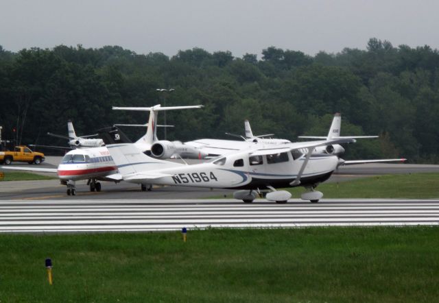 Cessna 206 Stationair (N51964) - Take off RW16.