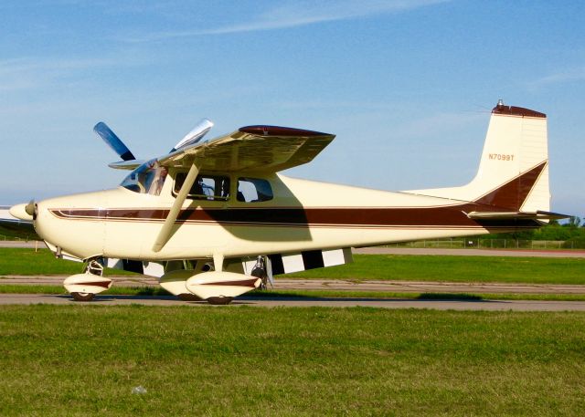 Cessna Skyhawk (N7099T) - At Oshkosh. 