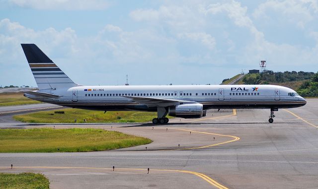 Boeing 757-200 (EC-HDS)