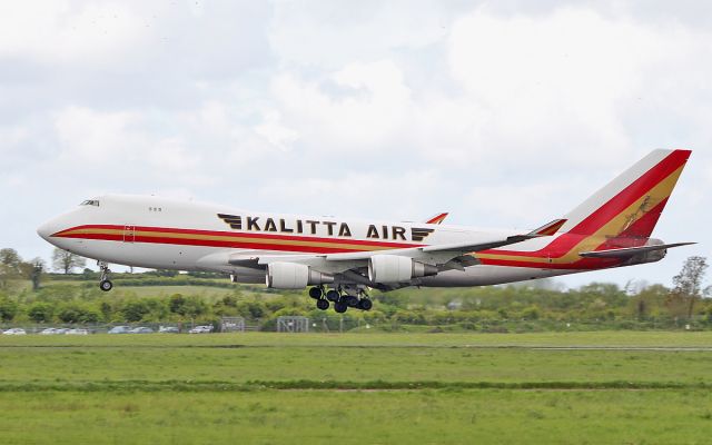 Boeing 747-400 (N402KZ) - kalitta air b747-481f n402kz landing at shannon 13/5/18.