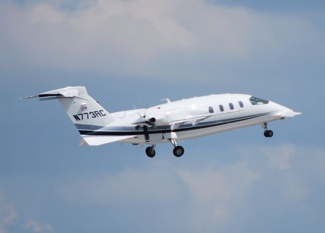 Bombardier Challenger 300 (N773RC) - RCM AVIATION LLC departing 20L - 5/14/12