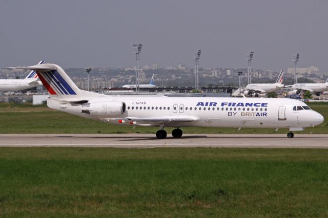Fokker 100 (F-GPXB)