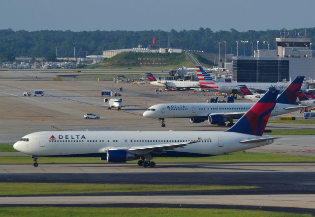 BOEING 767-300 (N137DL) - 8/9/15