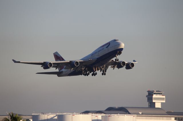 Boeing 747-400 (G-CIVH)