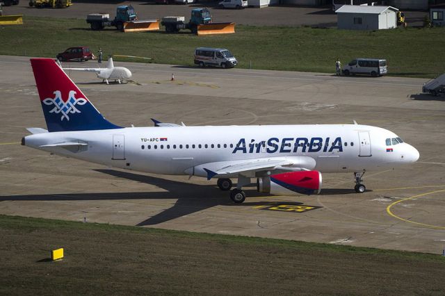 Airbus A319 (YU-APC)