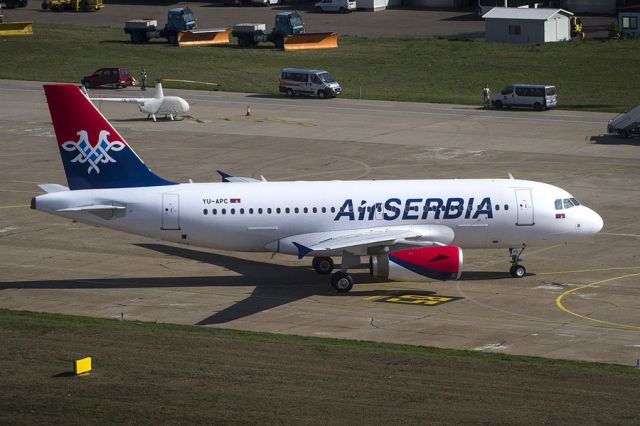 Airbus A319 (YU-APC)