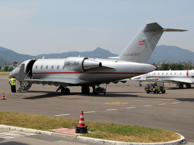 Canadair Challenger (OE-INA)