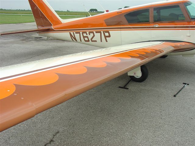 Piper PA-24 Comanche (N7627P)