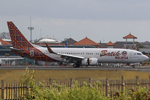 Boeing 737-800 (9M-LCP)