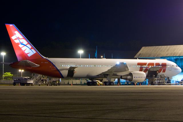 BOEING 767-300 (PT-MSR)