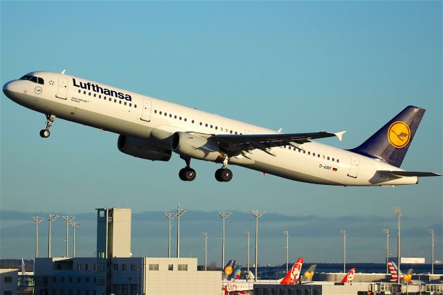Airbus A321 (D-AIRF)