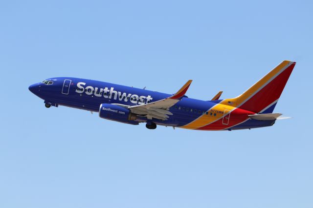 Boeing 737-700 (N776WN)