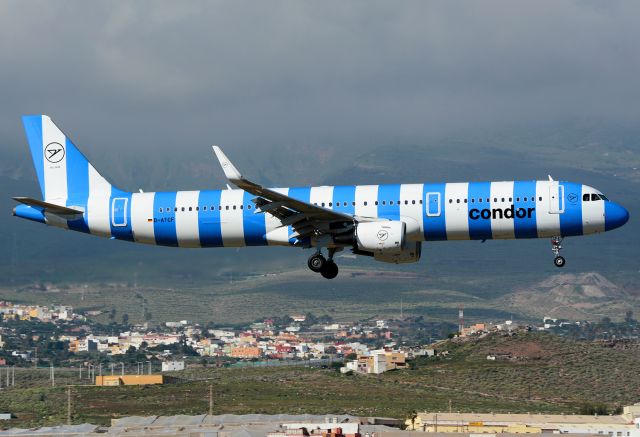 Airbus A321 (D-ATCF)