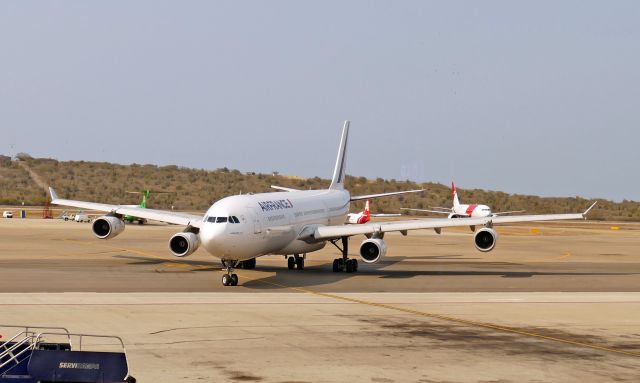 Airbus A340-600 (F-ZLZS)