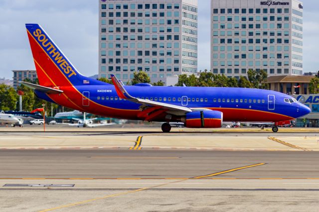 Boeing 737-700 (N406WN)