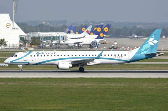 Embraer ERJ-190 (I-ADJP)