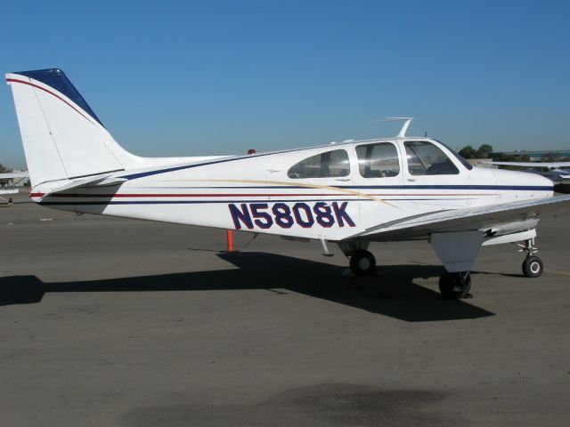 Beechcraft Bonanza (33) (N5808K)