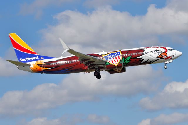 Boeing 737-800 (N8619F) - Here she is....Finally, the replacement for N918WN, the former ILL. One. Shown arriving 5-L as flight 1681 from DAL on 09-29-22. Came out of the paint shop at GEG on 09-26-22.