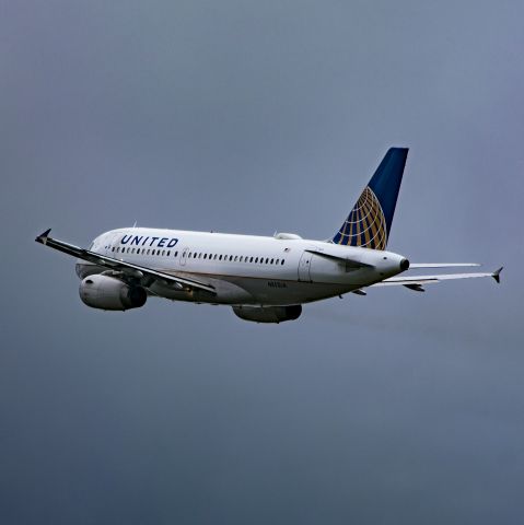 N853UA — - United A319 Departure from KPHL RWY 27R