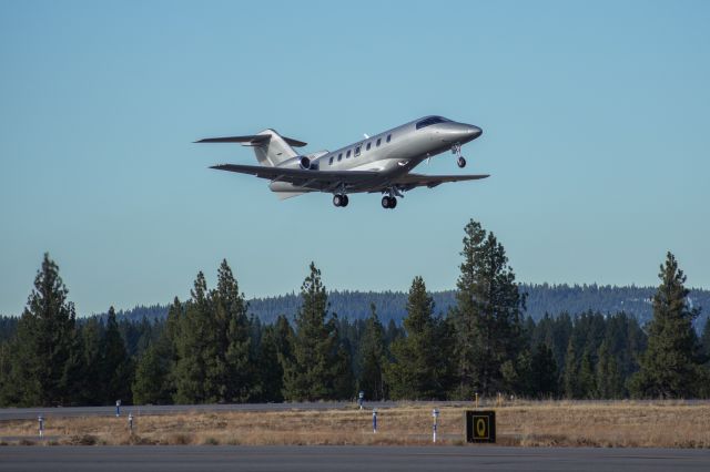 Pilatus PC-24 (N281EB)