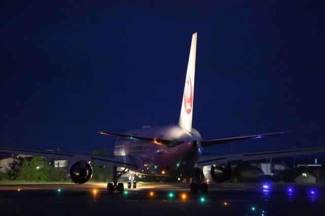 BOEING 767-300 (JA602J) - June 1st 2017:HKD-HND.