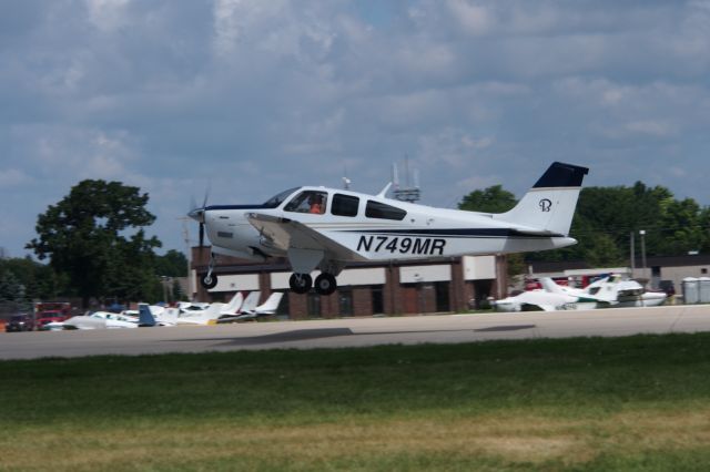 Beechcraft Bonanza (36) (N749MR)