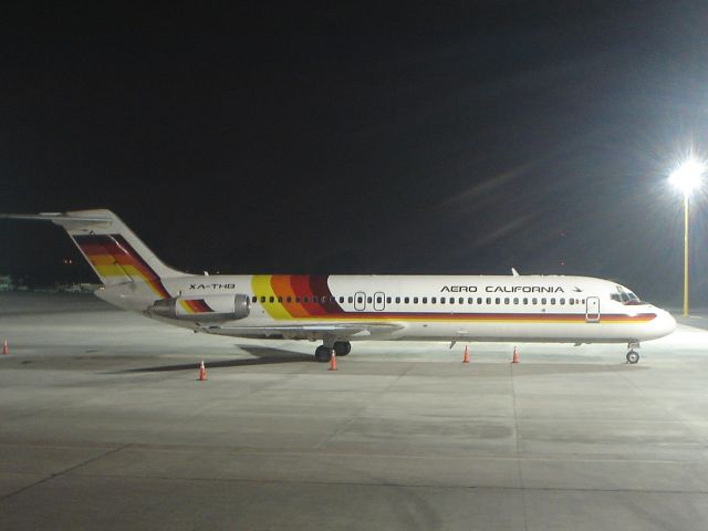 McDonnell Douglas DC-9-30 (XA-THG)