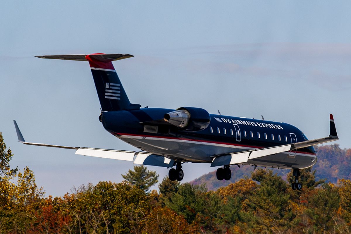 Canadair Regional Jet CRJ-200 (N250PS) - 11/4/2007