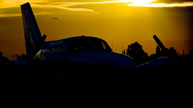 Cessna 421 (N6867L)