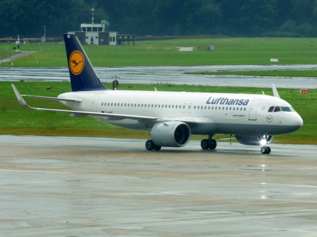 Airbus A320 (D-AINC)