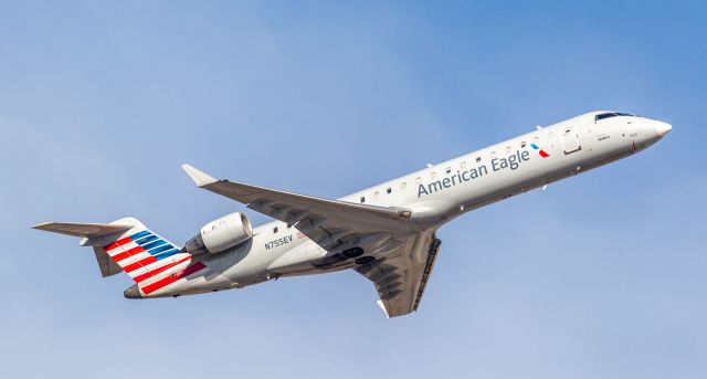 Canadair Regional Jet CRJ-700 (N755EV) - Spotted at KPHX on December 12, 2020br /40th street and University